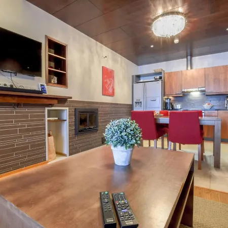 Junior Orange B6 By Interhome